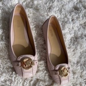 Michael Kors Pink Leather shoes  Size 8